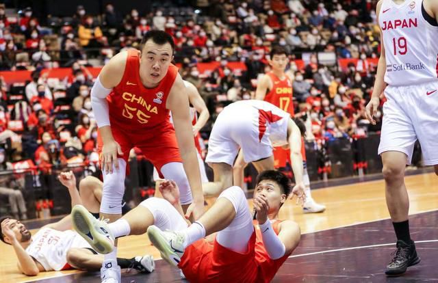 谈到在曼联的31次出场，他也承认有所遗憾。